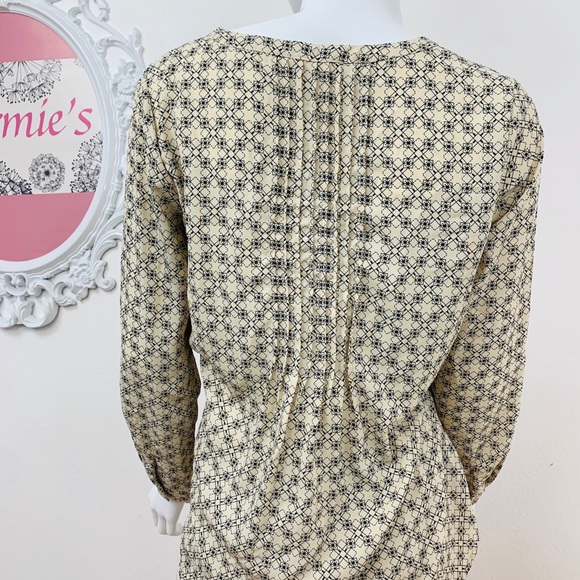 Pleione / Cream Black Long Sleeve - Picture 2 of 8